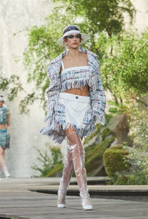 chanel spring summer 2018 looks|chanel spring summer collection.